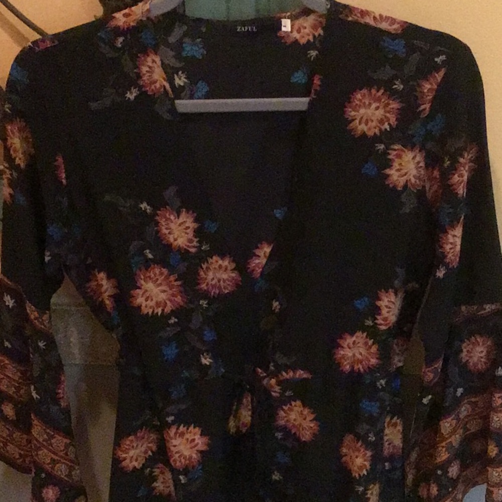 Black Floral Bell-Sleeve Tunic